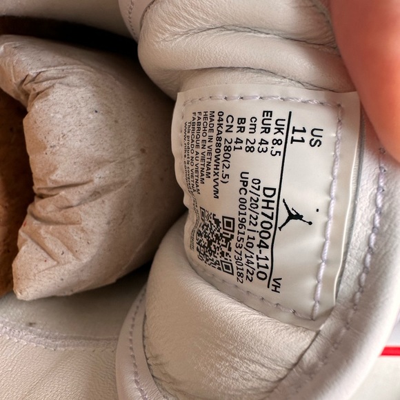 Brand New Jordan 1 Low Elevate Women’s size 11 - Picture 6 of 8